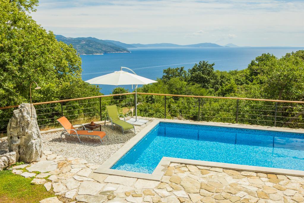 Ivanini Secluded Stone Villa With A Stunning View Brsec Luaran gambar