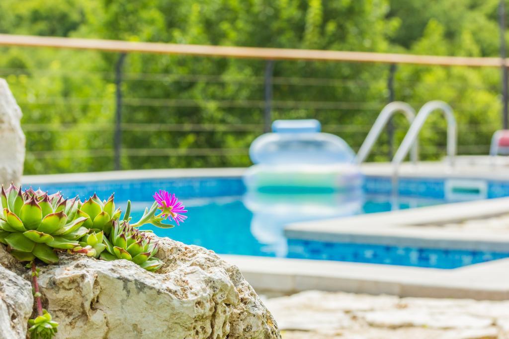 Ivanini Secluded Stone Villa With A Stunning View Brsec Luaran gambar